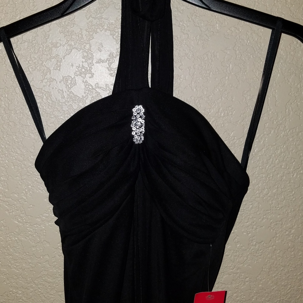 Black formal dress - Picture 4 of 4